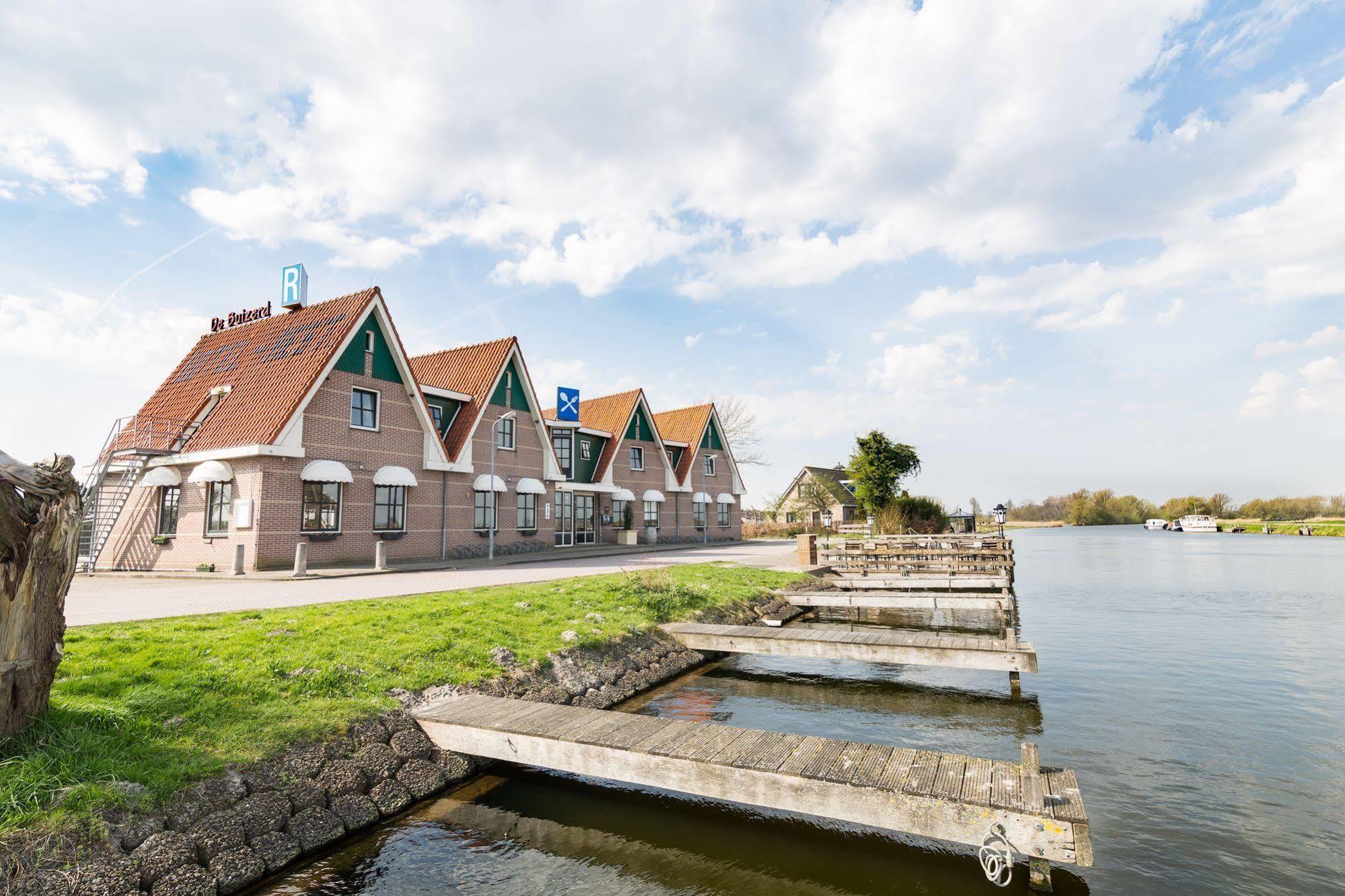 Hotel Restaurant De Buizerd Langedijk 외부 사진