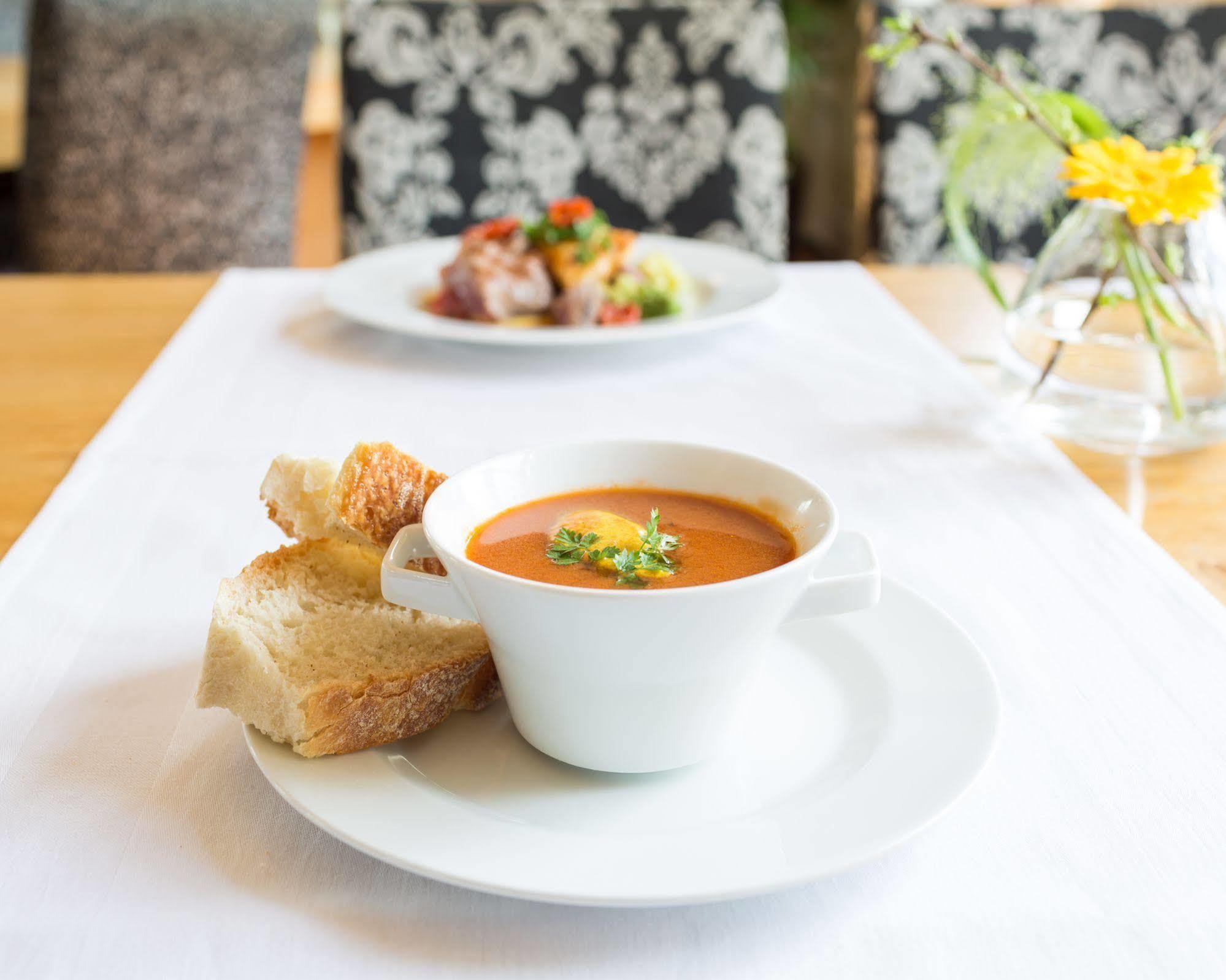 Hotel Restaurant De Buizerd Langedijk 외부 사진