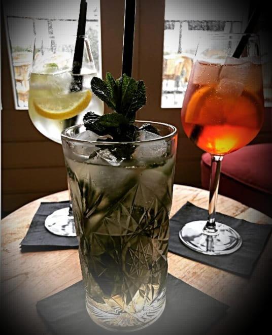 Hotel Restaurant De Buizerd Langedijk 외부 사진